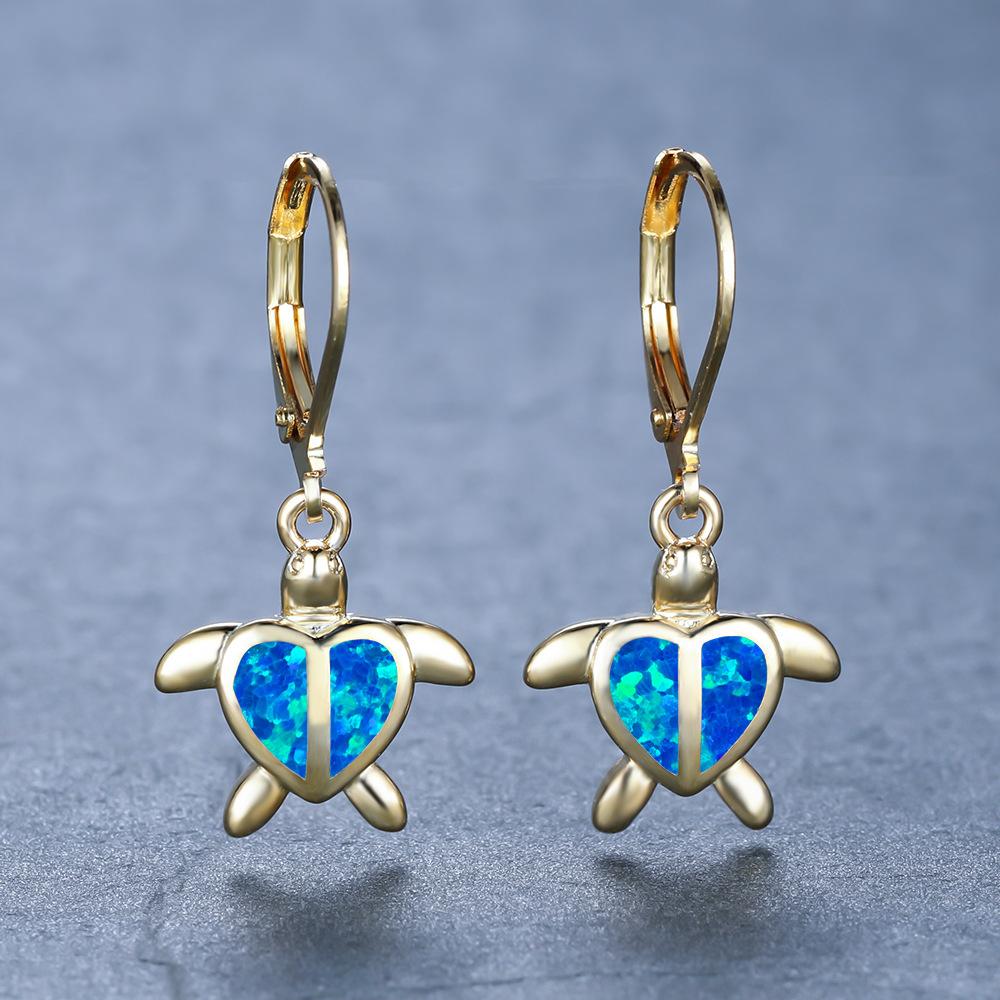New Light Luxury Style Gold Platinum Heart shaped Blue and White Turtle Ear Buckle for Women