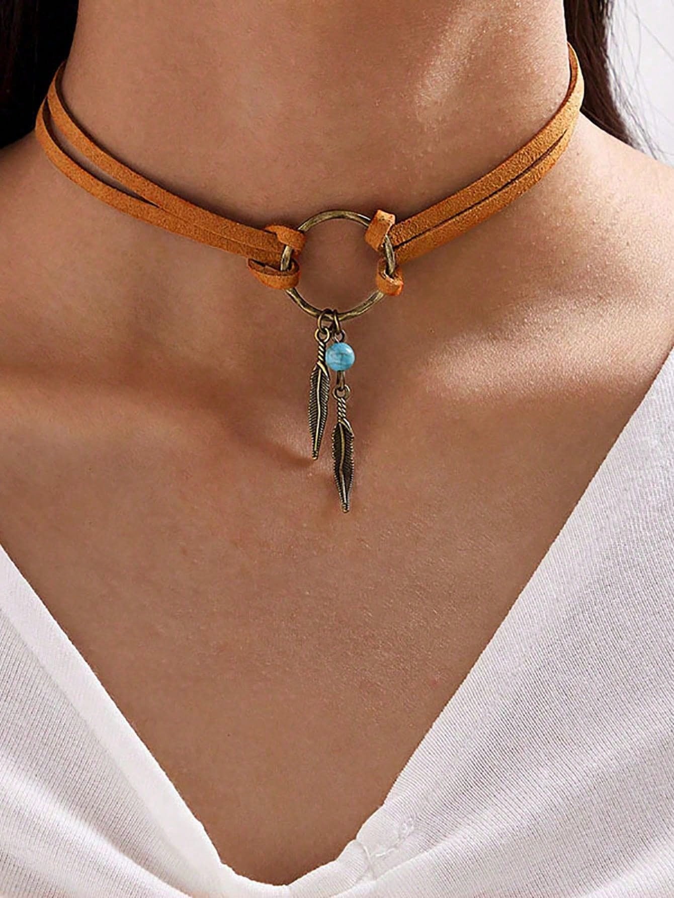 

Бохо Шик Бирюзовое Ожерелье с Перьями – Чокер из ПУ кожи с бирюзовыми подвесками в виде перьев и листьев для фестивальной винтажной бижутерии