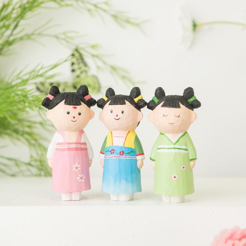 Wooden Girl Figurine - Handicraft Decorative Ornament Fancy Cute Action Anime Figures Movable Doll Toy Figurines & Miniatures