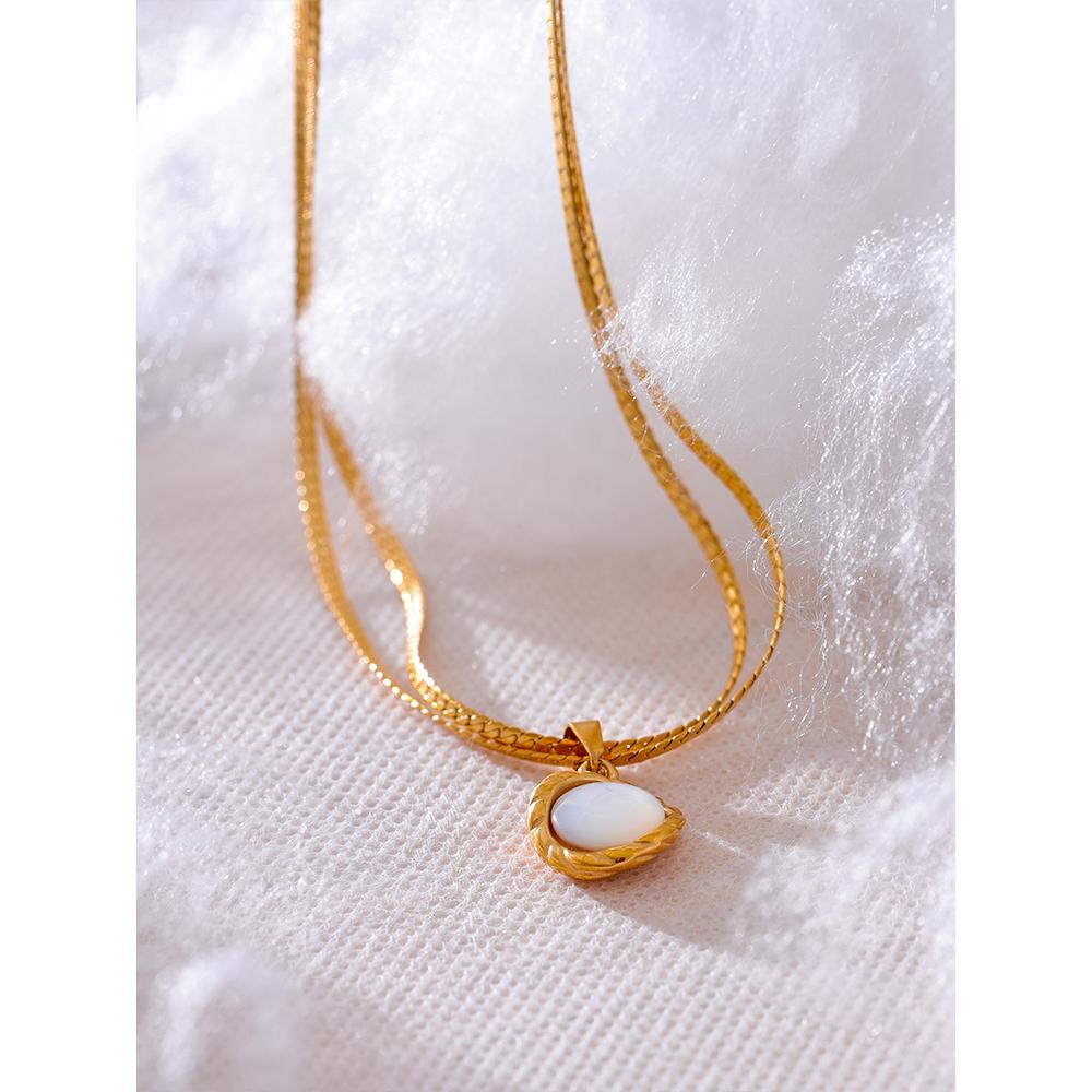 Yhpup Stylish Natural Shell Round Chic Pendant Necklace Water Resistant Stainless Steel Elegant Chain Temperament Jewelry Gift