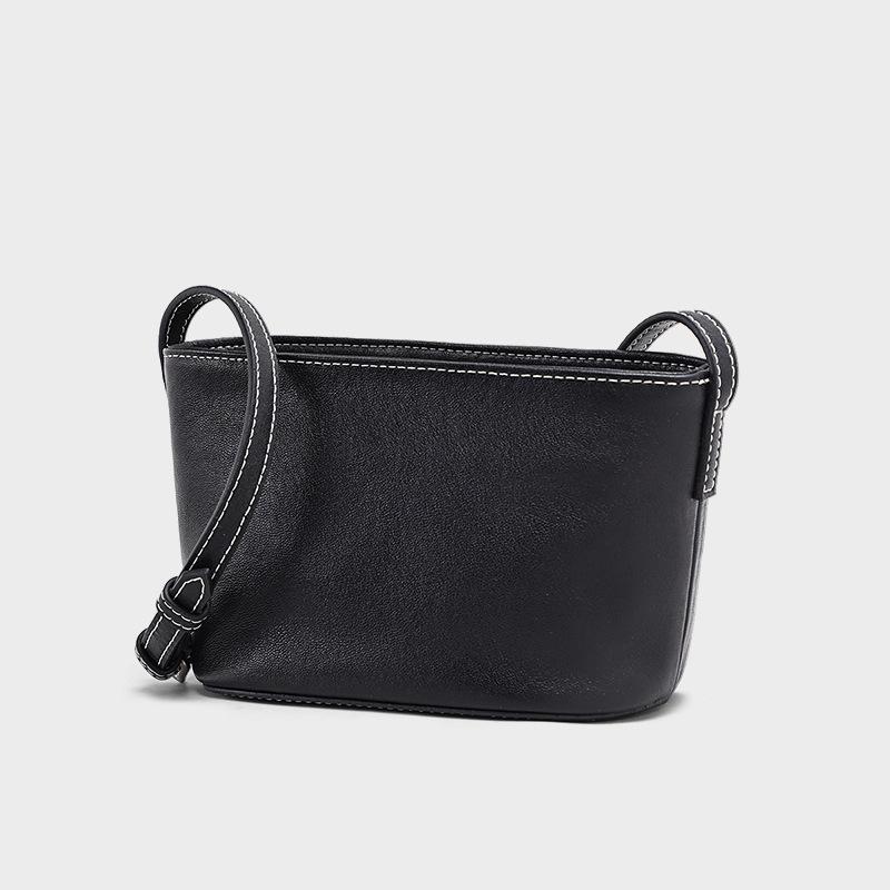 

Bag new women s bag summer leather shoulder messenger bag high sense fashion versatile retro dumpling bag