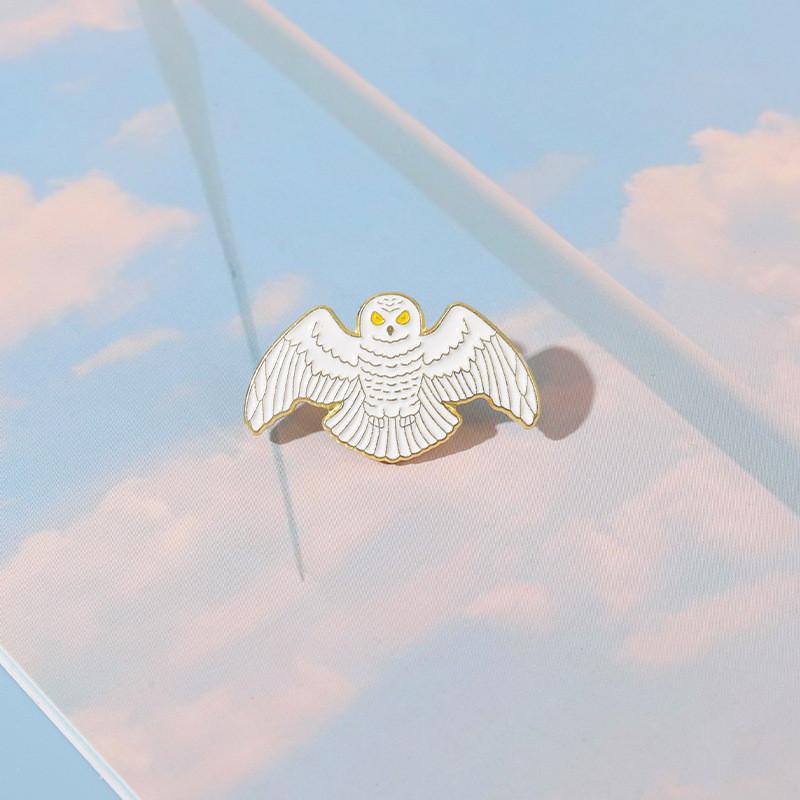 Stylish Owl Metal Brooch Unique Pet Badge Charming Decorative Pin Women For