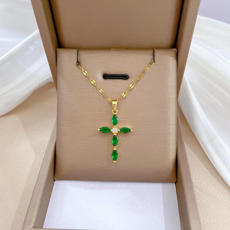 Titanium Steel Luxury Diamond Gold Micro-Inlaid Necklace for Women - Trendy Clavicle Chain