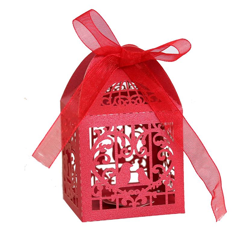 

Креативная и простая полая упаковочная коробка Роскошные коробки Свадебная коробка для конфет для подарков 1pcs красный