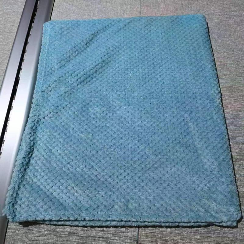 Verdickte Korallenfleece Haustierdecke - Schlafunterlage für Hunde & Katzen