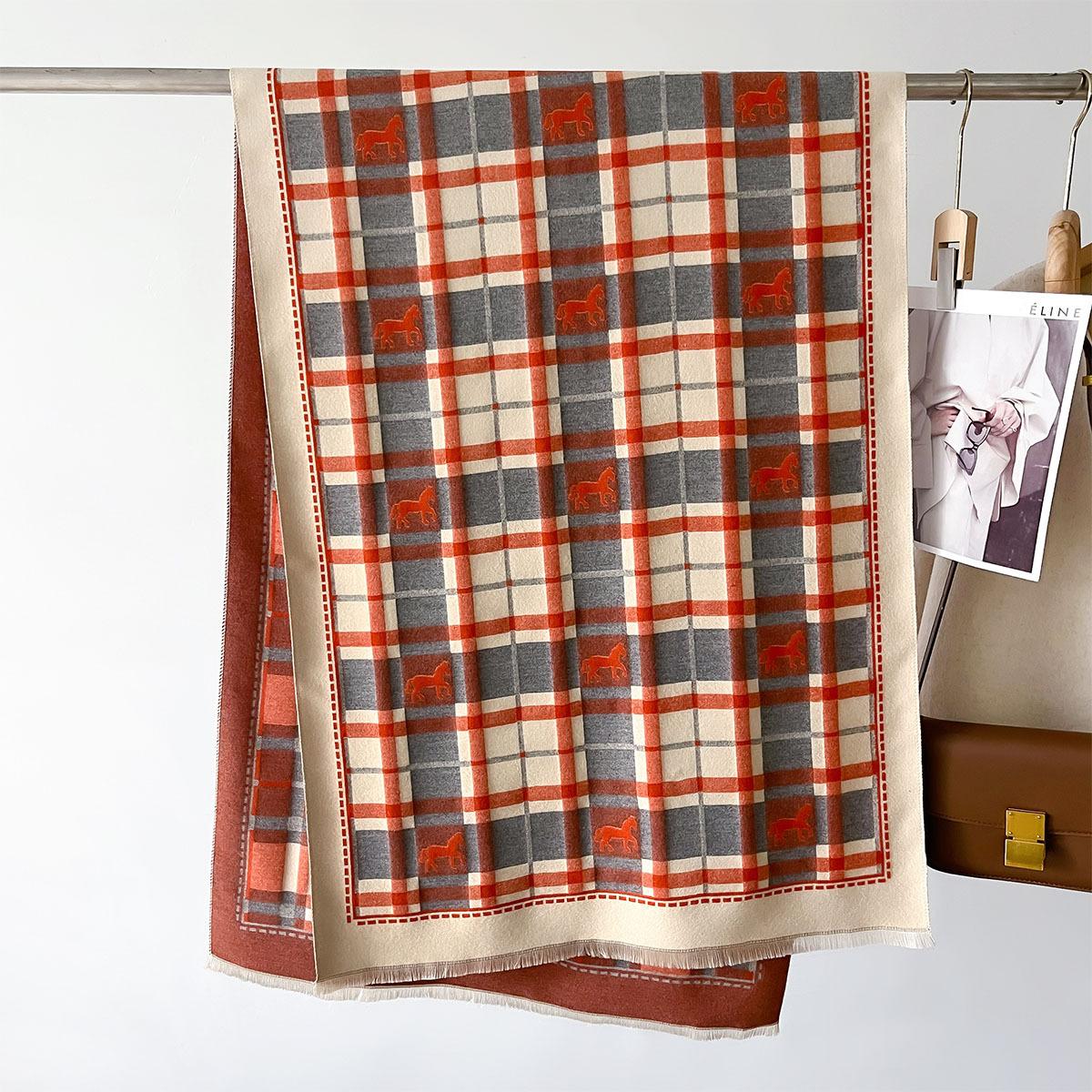 

Новый модный кашемировый шарф Толстый теплый зимний для женщин Корейский стиль Двусторонний Платки Шейный платок Женский Кисточки Одеяло 66X192Cm