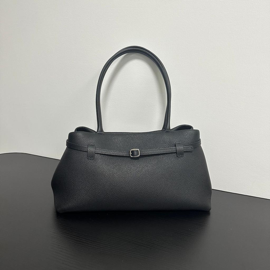 And New Style Minimalist Real Leather Shoulder Bag Leather Strap Buckle Breathable Underarm Large Capacity Handbag Single Shoulder Bag