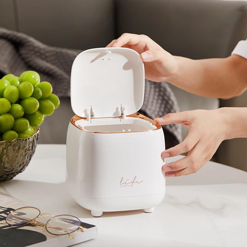 Mini Desktop Press-Top Lid Trash Can