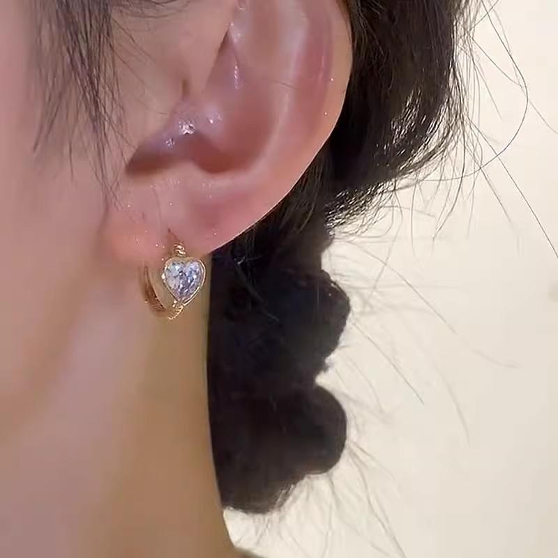 Exquisite Love Zircon Earrings Super Fairy Tide Niche Design Ear Buckle Korean Version Temperament Versatile Fashion Earrings