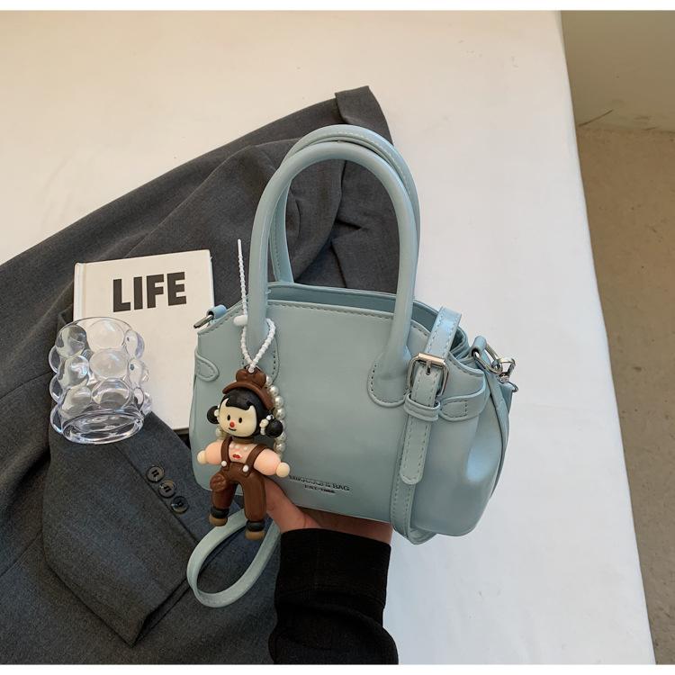 New Small Bag Women's Summer Versatile Shoulder Messenger Bag Retro Popular Portable Bucket Bag