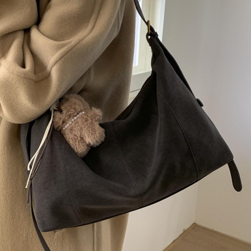 Casual Commuting Tote Bag, Soft Leather, Simple and Niche Single-shoulder Bag