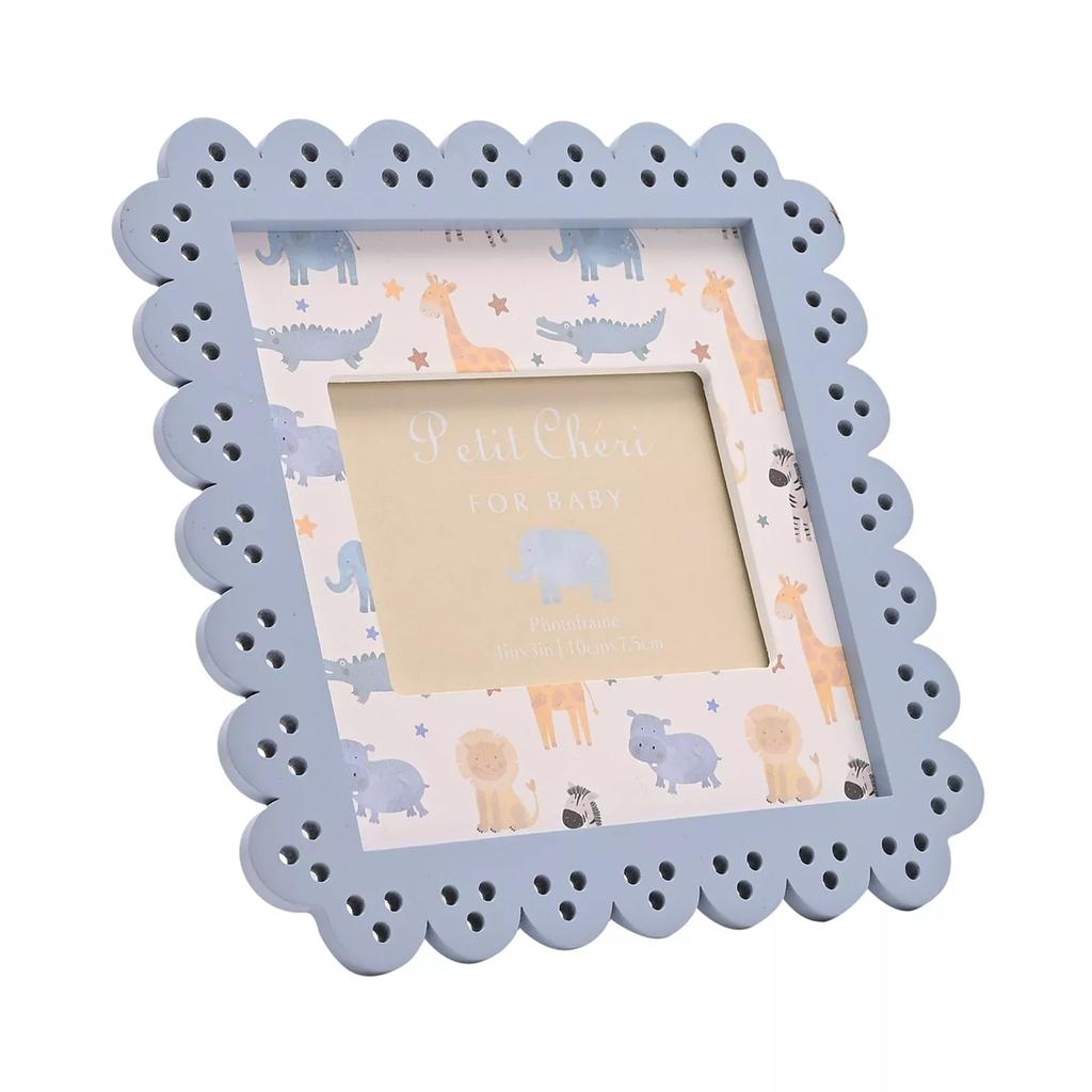 Celebrations Petit Cheri Scallop Photo Frame