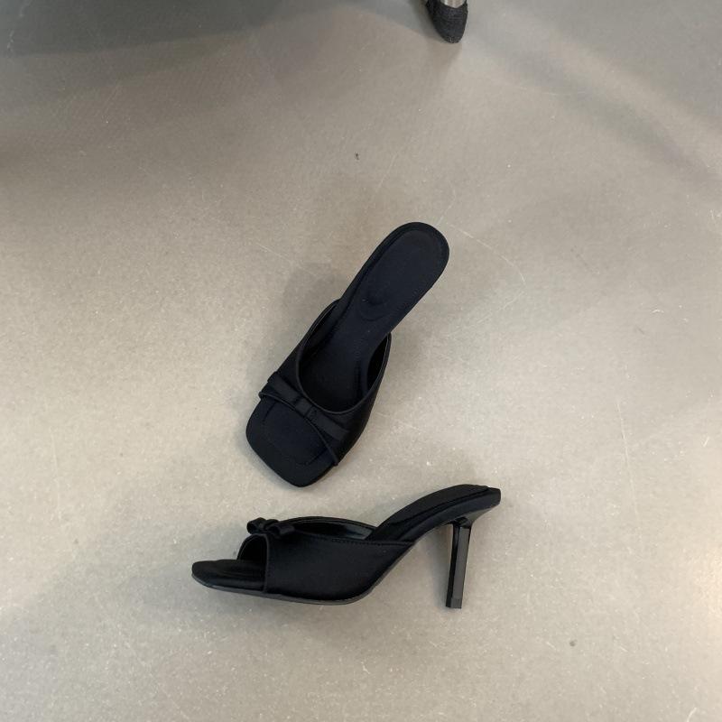 Spring and Autumn 2025 New French Bow Square Head Open Toe Fine Heel Cool Slippers Fairy Wind Wear