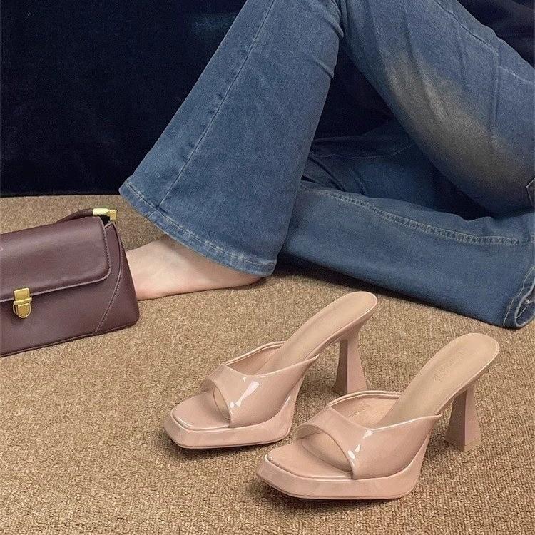 Waterproof table nude high heels women's 2025 summer new thin heels cool slippers design sense square head open toe sandals outside wear