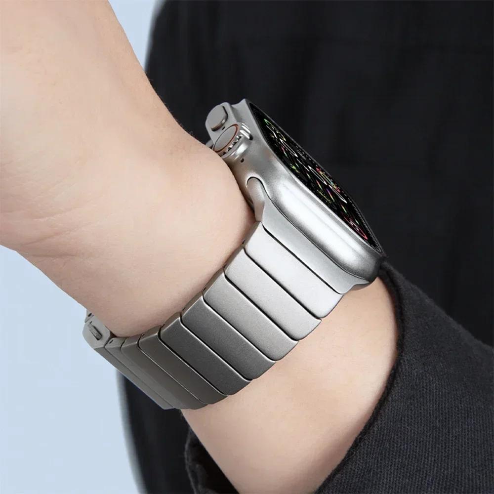 ULTRA Titanium Strap for Apple Watch Ultra 2 49mm Series 10 46mm Magnetic Link Bracelet for Iwatch 9 8 7 6 5 4 Se 45mm 44mm Band