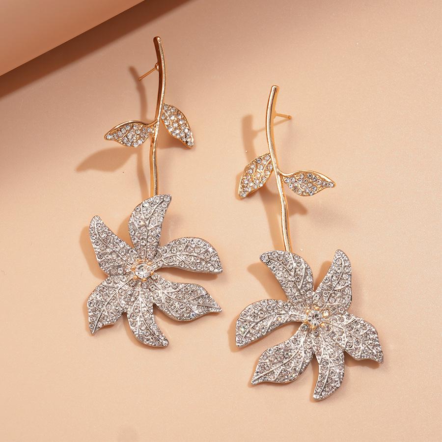 Diamond Flower Leaf Silver Needle Earrings Delicate Personality Earrings