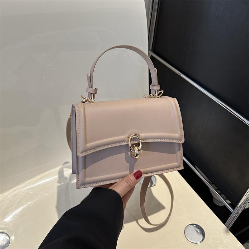 Stylish Urban Chic Small Pu Leather Handbag Fashionable 2023 Designer Purse