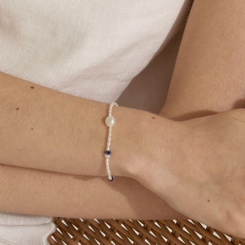 LOVE ME MONSTER Pearl & Blue Sea Bracelet
