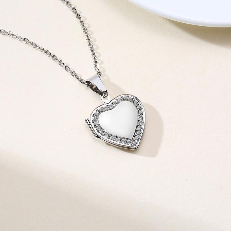 Vnox Picture Women Necklaces Heart Locket Pendant Family Image Personalized Anniversary Gift