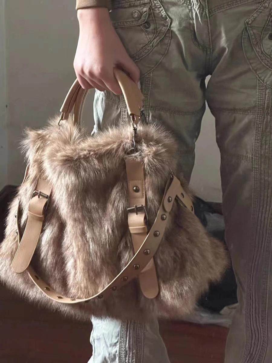 

Autumn Winter Large Capaci Faionable Korean Sle Handbag Tote Bag Commuter oulder Crossbody Bag with Artificial Fur коричневый