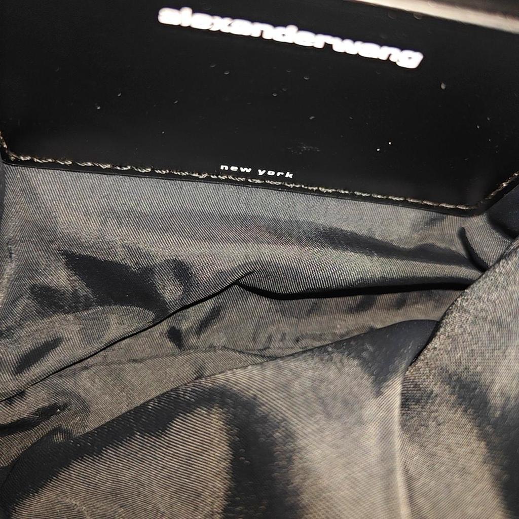 [Pre-Owned] Chain Mesh Zipper Clutch Bag Medium - Excellent #1YS4AR9