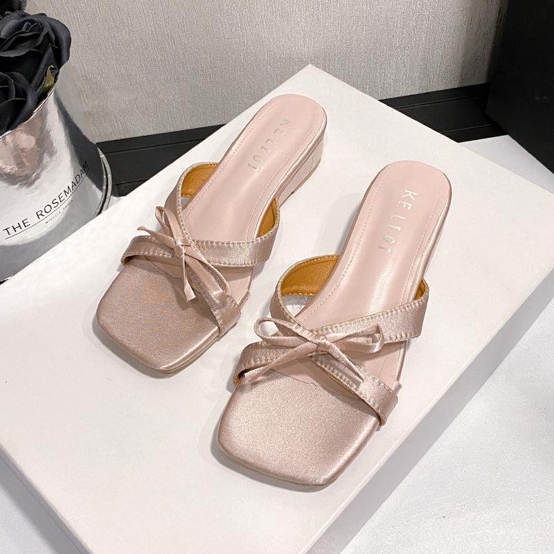 Fairy wind square head cross one-word cool slippers female summer wear 2025 new bow with skirt cool slippers