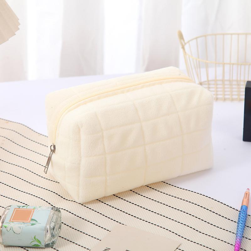 Plush Makeup Bag Large Capacity Toiletry Bag Portable Travel Solid Color Zipper Washing Pouch Storage Bags