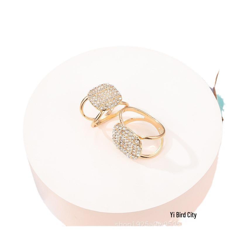 

Шерстяное пальто-тренч с широким поясом и пряжкой для шарфа