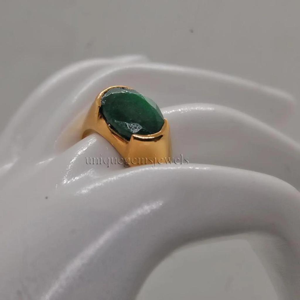 Satter grüner kolumbianischer Smaragd 925 Sterlingsilber Gelbgoldauflage Ring Schmuck