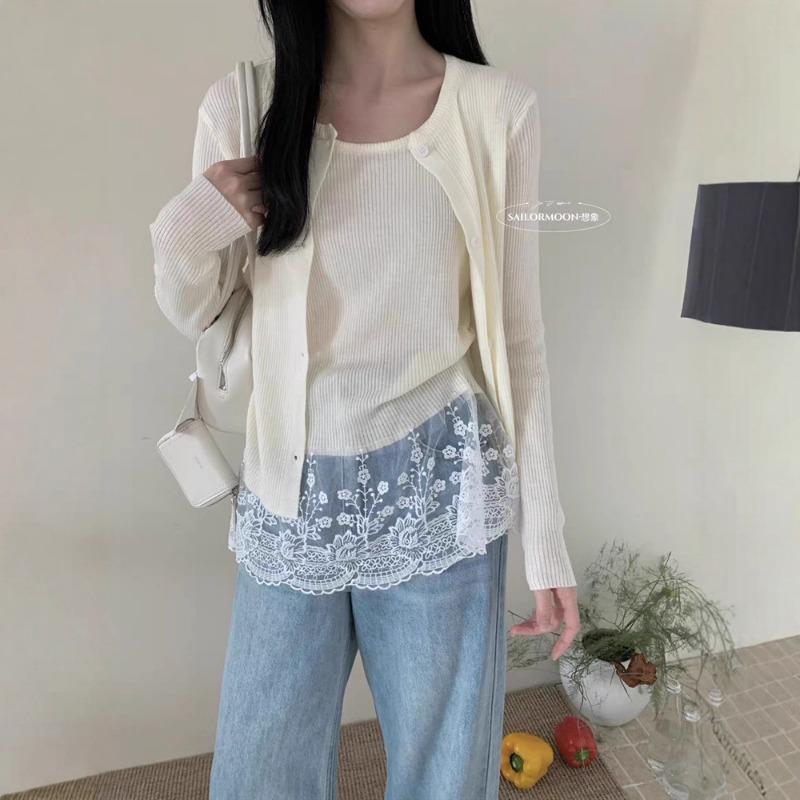 Autumn and winter new gentle wind sweet knitted sweater cardigan + lace splicing lace vest two-piece set for women