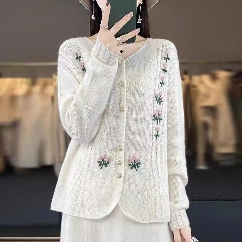 Retro Round Neck Embroidered Jacquard Knitted Cardigan Sweater Jacket