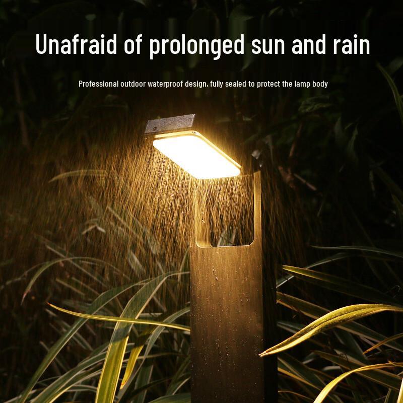 Outdoor Solar Courtyard Light