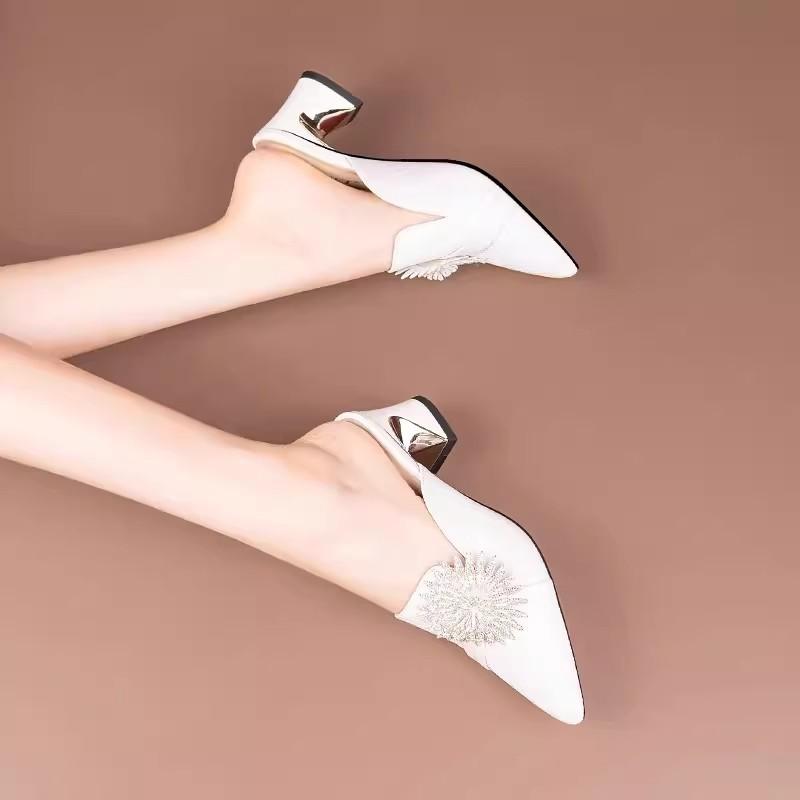 Rhinestone bag head slippers women's new summer wear thick heel fashion versatile half drag