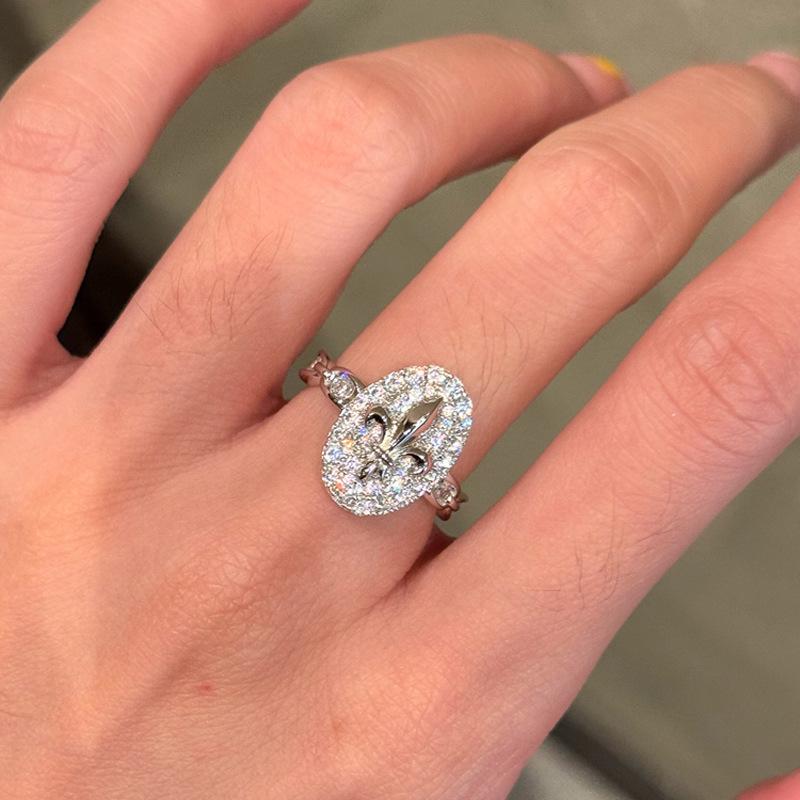 Iris Flower Diamond Oval Ring: Elegant, Trendy, and Exquisite Design for Women Oval Full Diamond Iris Flower Ring (Platinum)