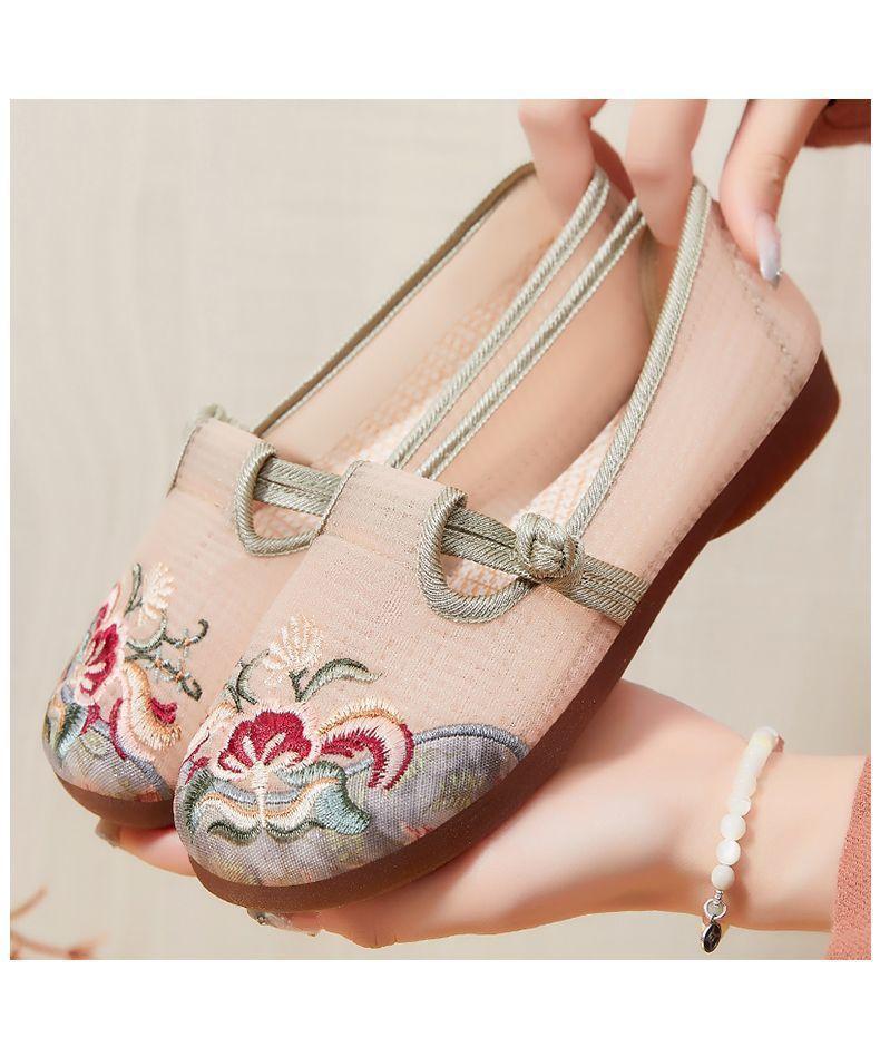 New cloth shoes flat-soled mother shoes ethnic style soft-soled comfortable embroidered shoes Hanfu shoes