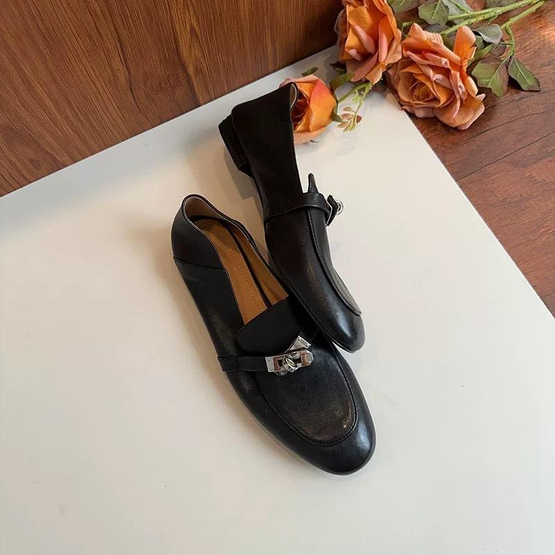 Great to wear! French Lock 2025 Spring and Autumn Retro Square Head Single Shoes One Pedal Loafers Small Leather Shoes Women
