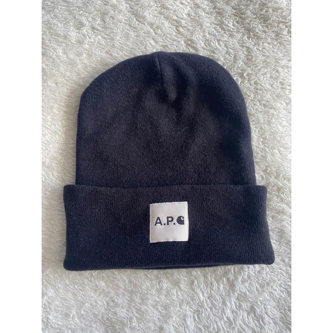 Used [Price reduction] A.P.C. Black knit hat
