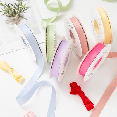 1 cm dickes einfarbiges Ripsband mit Wellenkante und Seidenblumenverpackung für DIY Haar- und Bekleidungsaccessoires