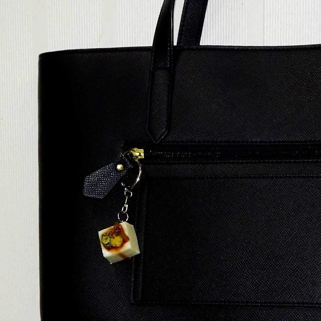 Food replica Eatable cold tofu mini 286K keychain