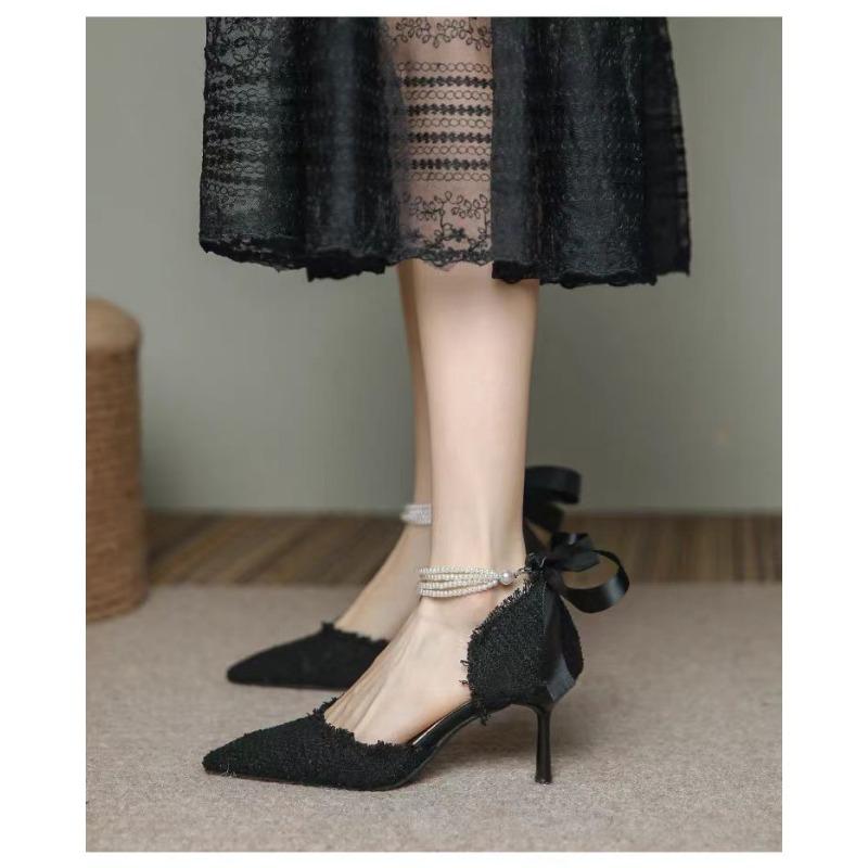 Womens Pumps 2024 New Wedding Luxury Brand Design String Bead Pearls High Heels Ladies Sexy Elegant Pointed Toe Sexy Pearl Shoes