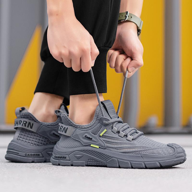 2025 New Men's Shoes Summer Breathable Fashion Mesh Fly-woven Men's Casual Lightweight Soft-soled Sports Trendy Shoes
