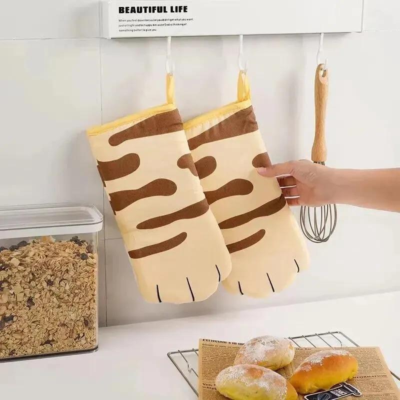 Adorable Cat Paw Long Cotton Microwave Oven Gloves - Heatproof, Anti - Slip & Perfect for Baking
