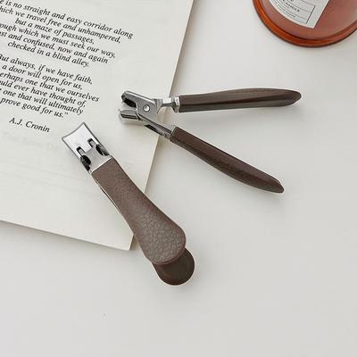 Nail Clippers Sharp Splash-proof Household Adult Large Portable Stainless Steel Nail Clippers with Cover