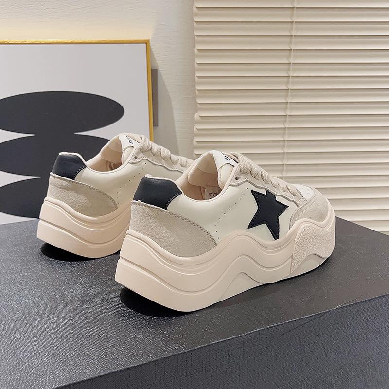

Leather Star Bread Shoes Women Winter New Trendy Wave Bottom Increased Casual All-match Sneakers