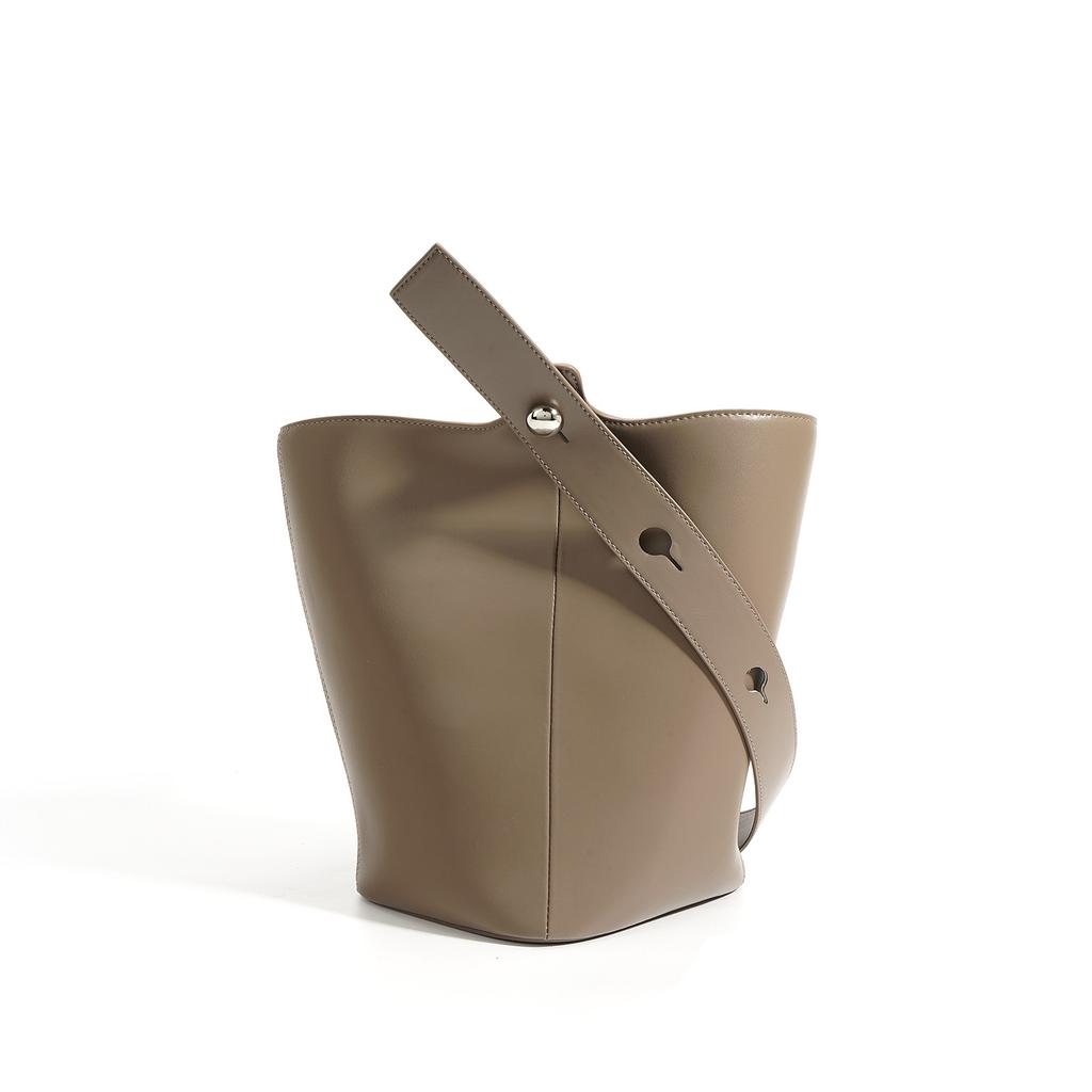 Niche Commuter Bucket Bag Women's New Fashionable Large-capacity Shoulder Crossbody Handbag Women's Bag