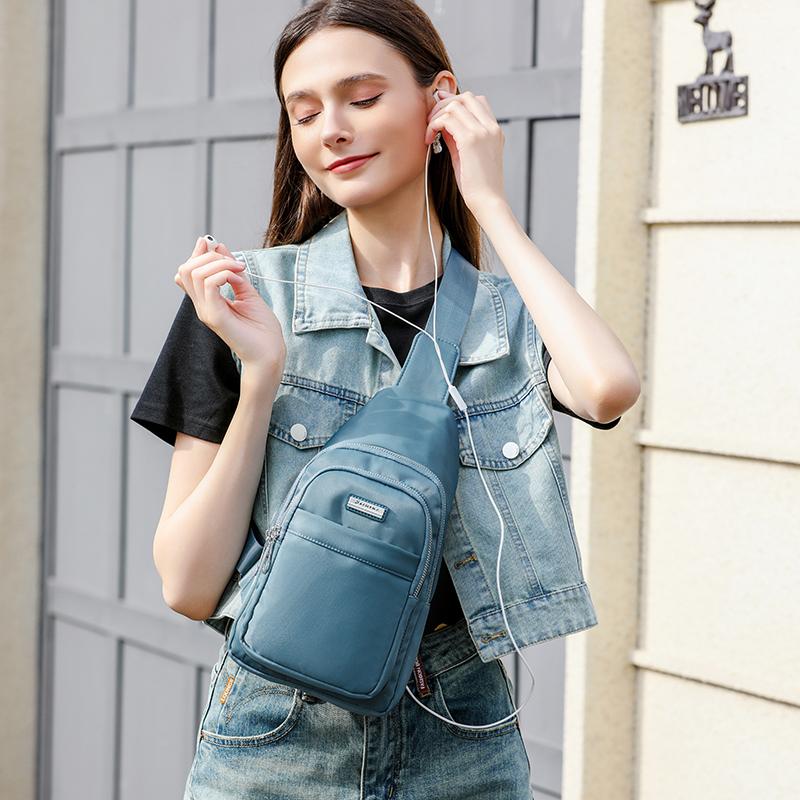 Dámská náprsní taška, taška přes rameno, crossbody taška, sportovní vícevrstvá taška