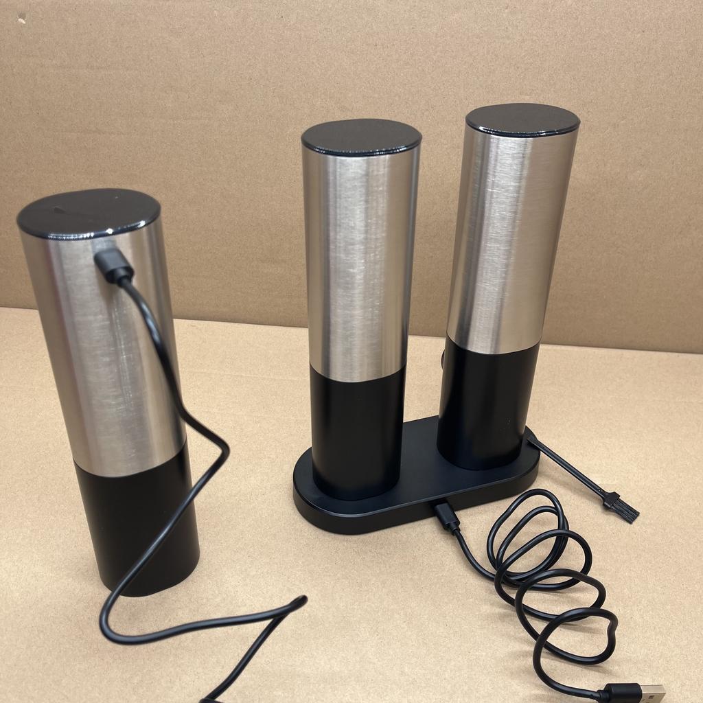 Base-Charging & Button-Control Electric Pepper Mill 70ML Rechargeable Salt and Pepper Grinder Mills