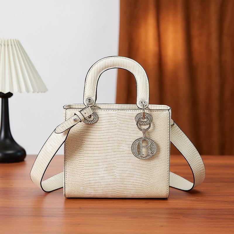 Light Luxury Retro Handbag Crocodile Pattern Handbag Commuting Shopping Versatile Atmosphere Shoulder Messenger Bag