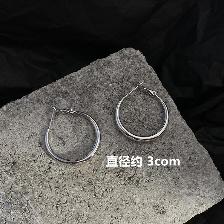 111 Silver Needle Cold Wind Ring Earrings Women, Light Luxury Niche High Sense Exaggerated Large Circle Earrings Earrings Earrings