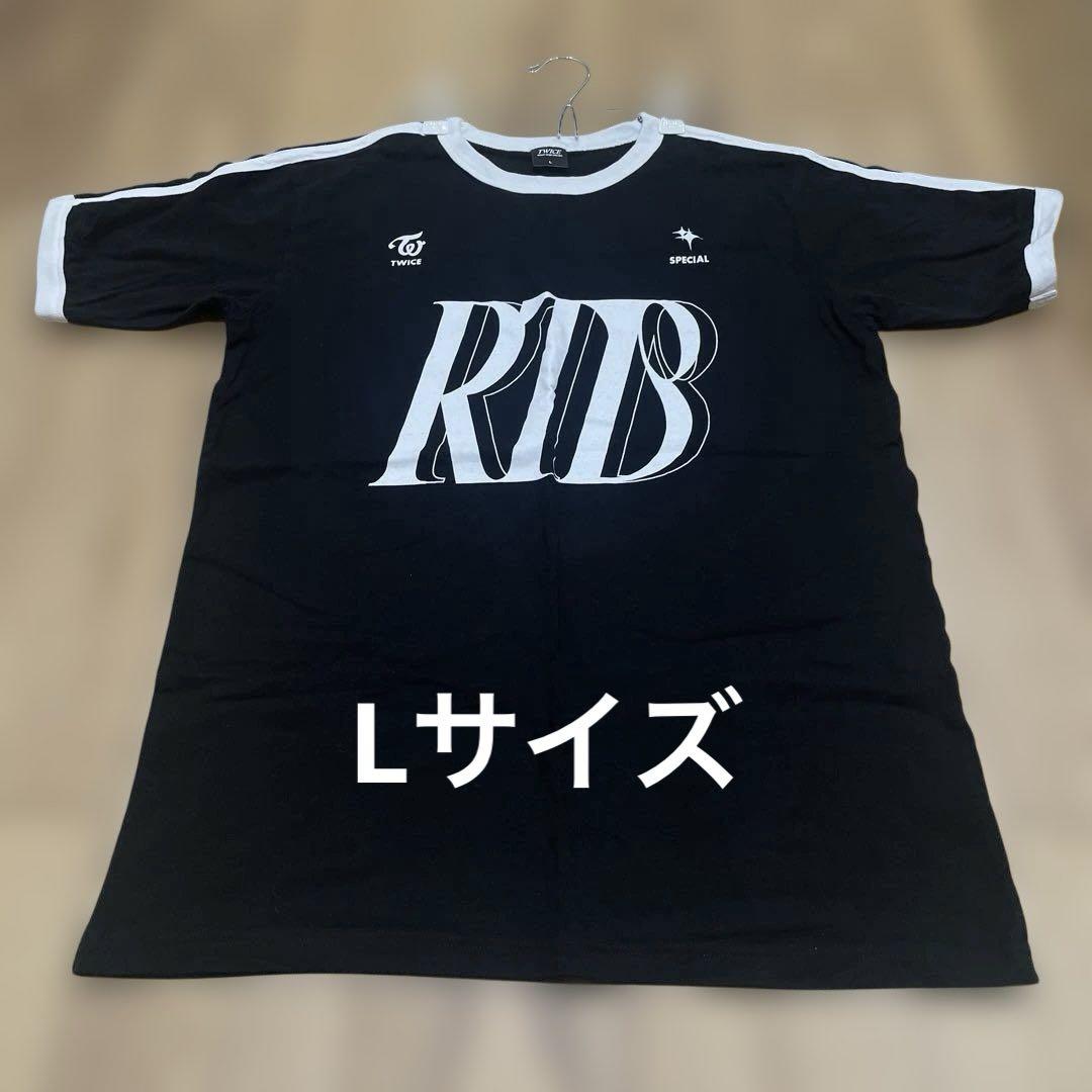 

[USED] Twice t-shirt size L